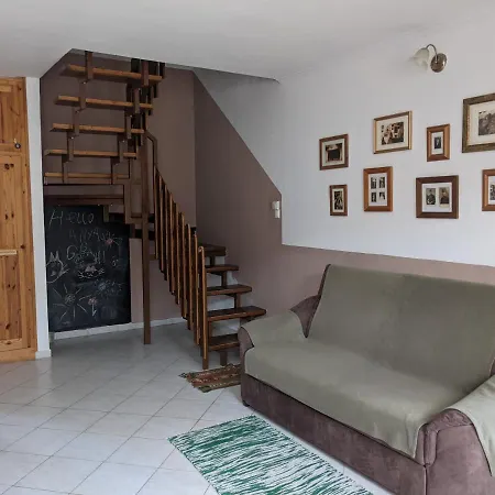 Rozsakert Vendeghaz 公寓 *