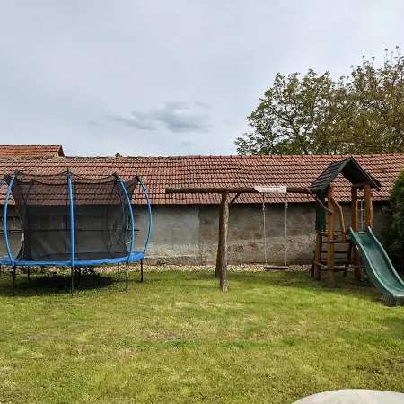 Rozsakert Vendeghaz Szomolya