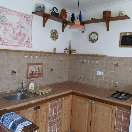 Apartment Rozsakert Vendeghaz Szomolya