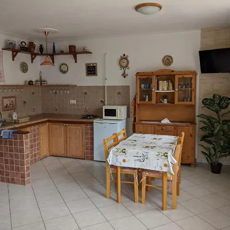 公寓 Rozsakert Vendeghaz *