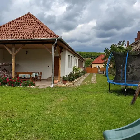 Rozsakert Vendeghaz Szomolya