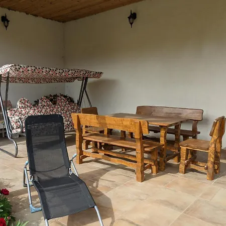 Apartment Rozsakert Vendeghaz