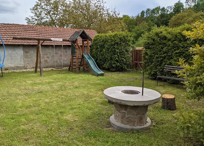 Апартаменты Rozsakert Vendeghaz Szomolya