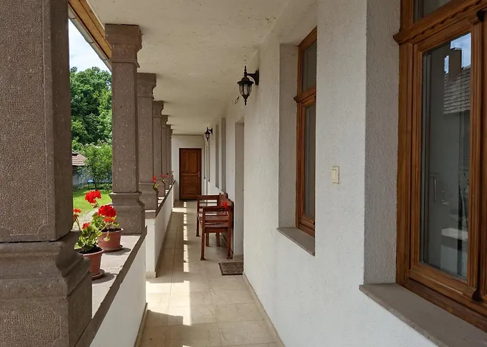 Rozsakert Vendeghaz Apartment
