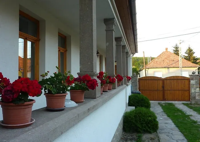 Rozsakert Vendeghaz Szomolya